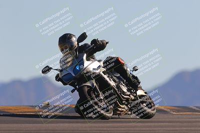media/Nov-06-2023-Moto Forza (Mon) [[ce023d0744]]/3-Intermediate Group/Session 5 (Turn 9)/
